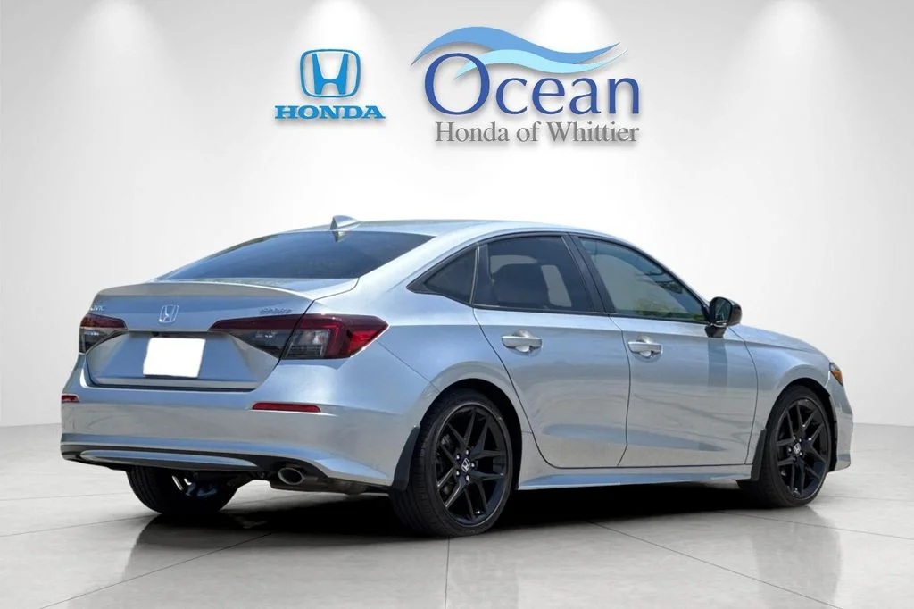 Certified Used 2025 Solar Silver Metallic Honda Sport image 4