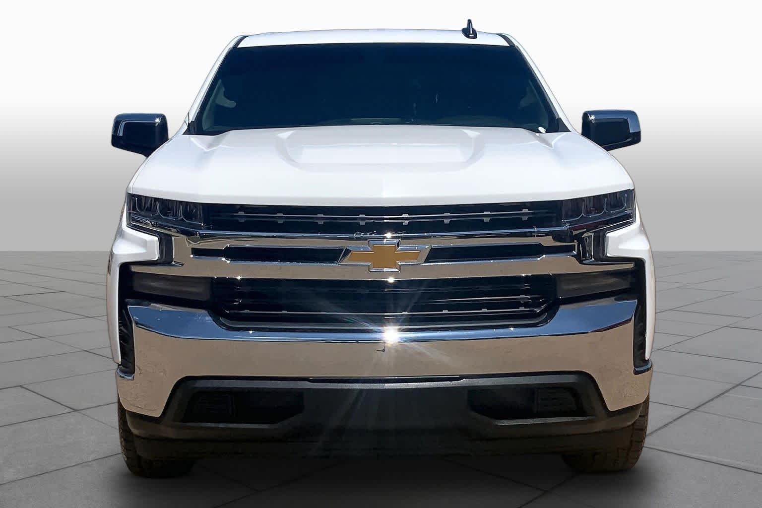 Used 2019 Summit White Chevrolet LT image 4