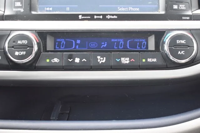 Used 2016 Gray Toyota Limited image 35