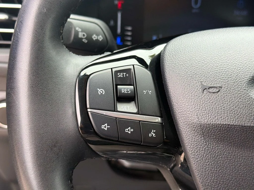 Used 2024 Vapor Blue Ford Active image 29