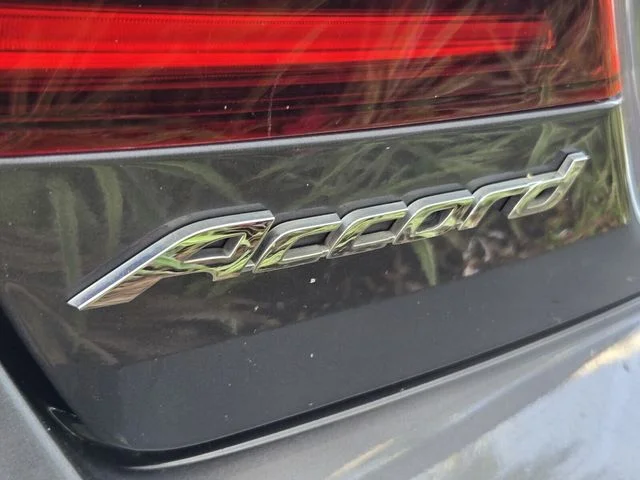 Used 2017 Gray Honda EX-L image 9