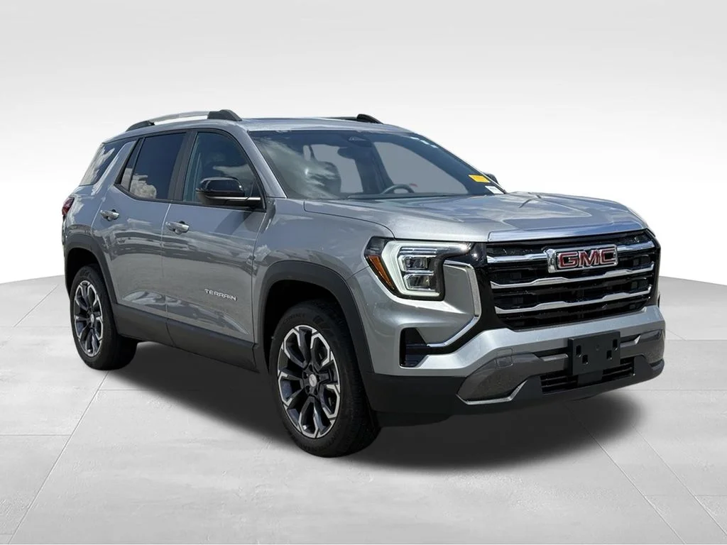 Used 2025 Silver GMC Elevation image 28