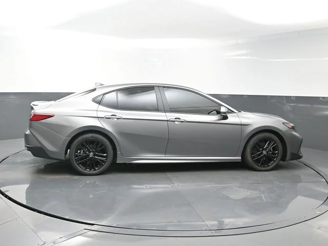 Used 2026  Toyota SE image 8