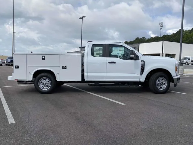 New 2026 Oxford White Ford F-250® XL image 2