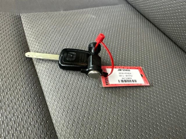Used 2018 White Honda LX image 29