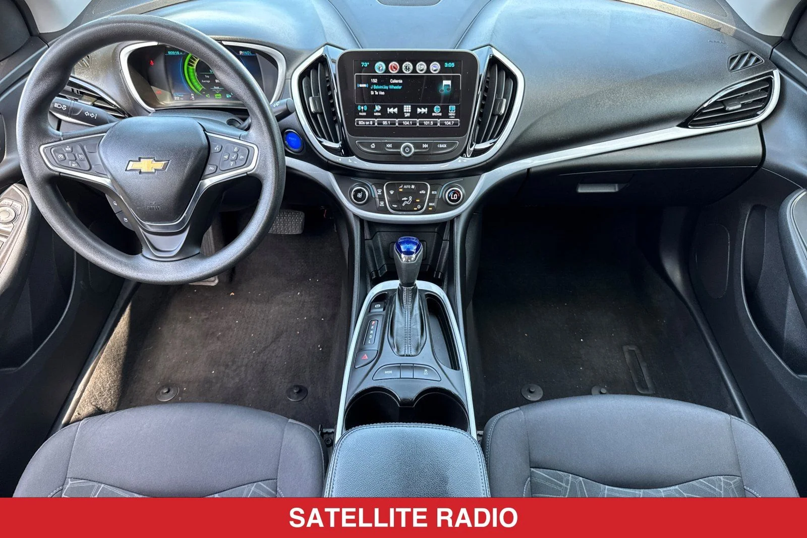 Used 2018 White Chevrolet LT image 14