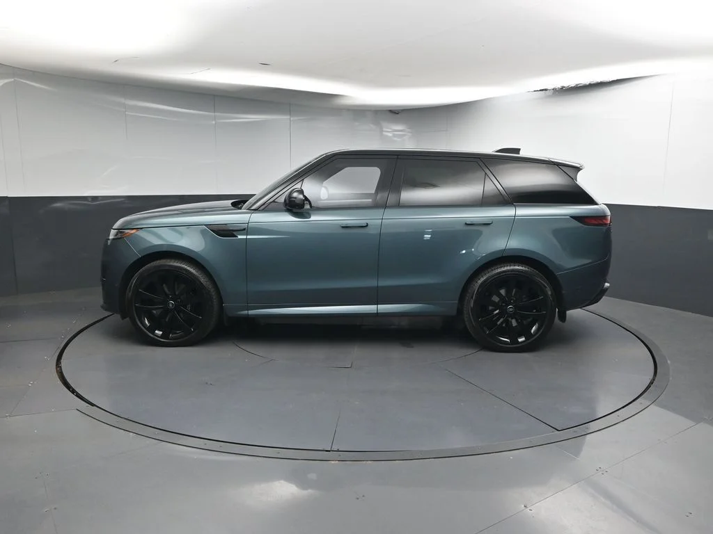 Certified Used 2024 Green Land Rover Dynamic SE image 2