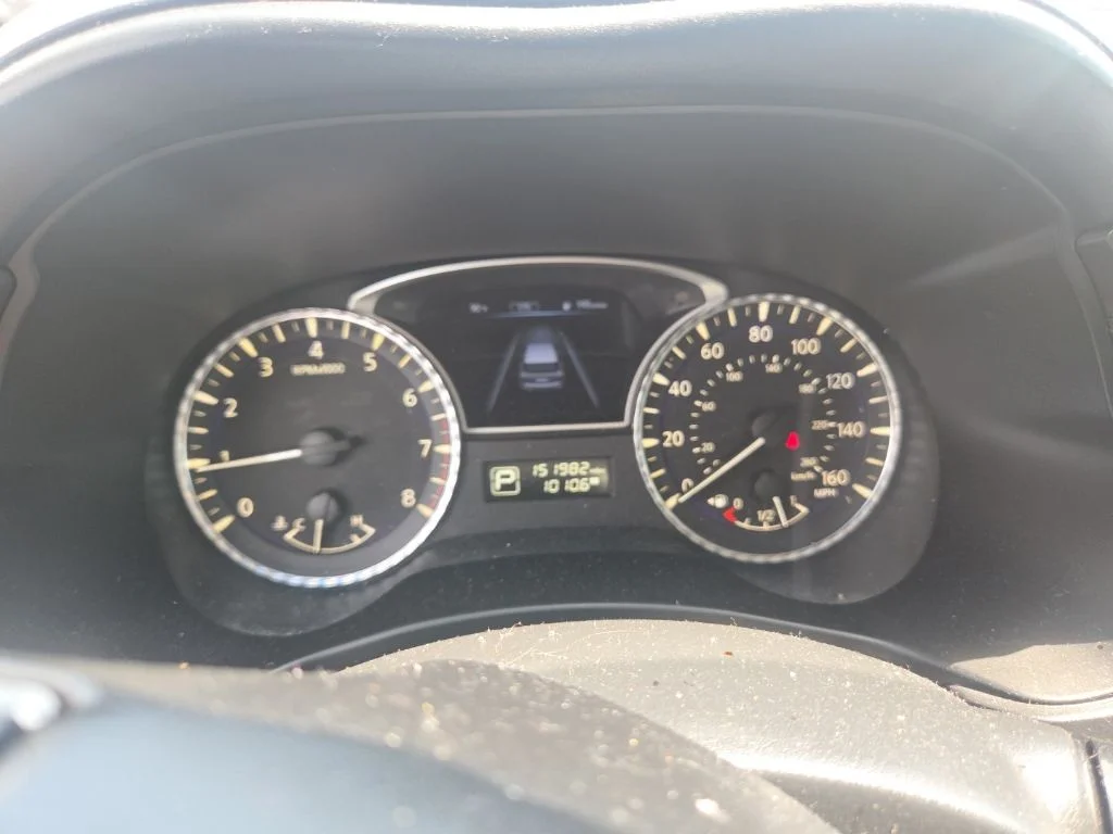 Used 2015 Black INFINITI Base image 21
