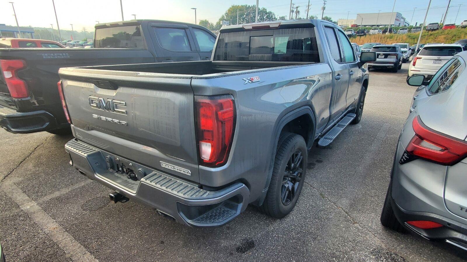 Used 2020 SATIN STEEL METALLIC GMC Elevation image 9