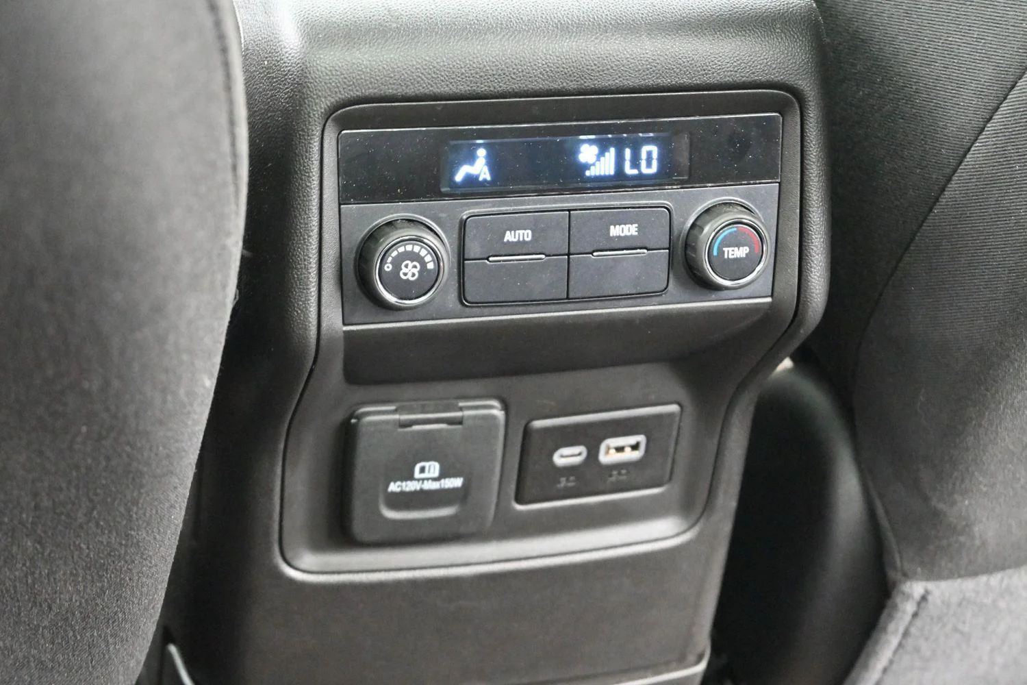 Used 2023 Ebony Twilight Metallic GMC AT4 image 33