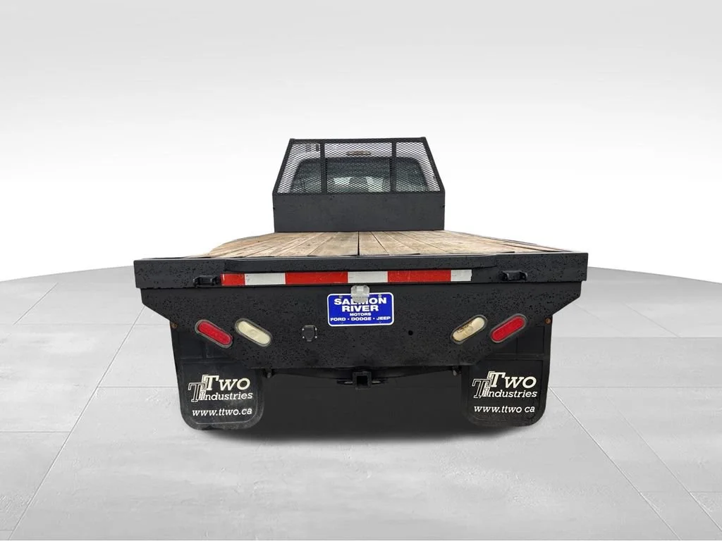 Used 2016 White Ford XL image 6