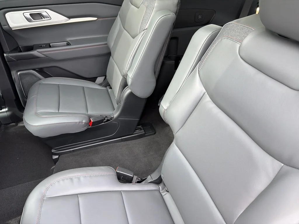 New 2026 Carbonized Gray Metallic Ford Active image 11
