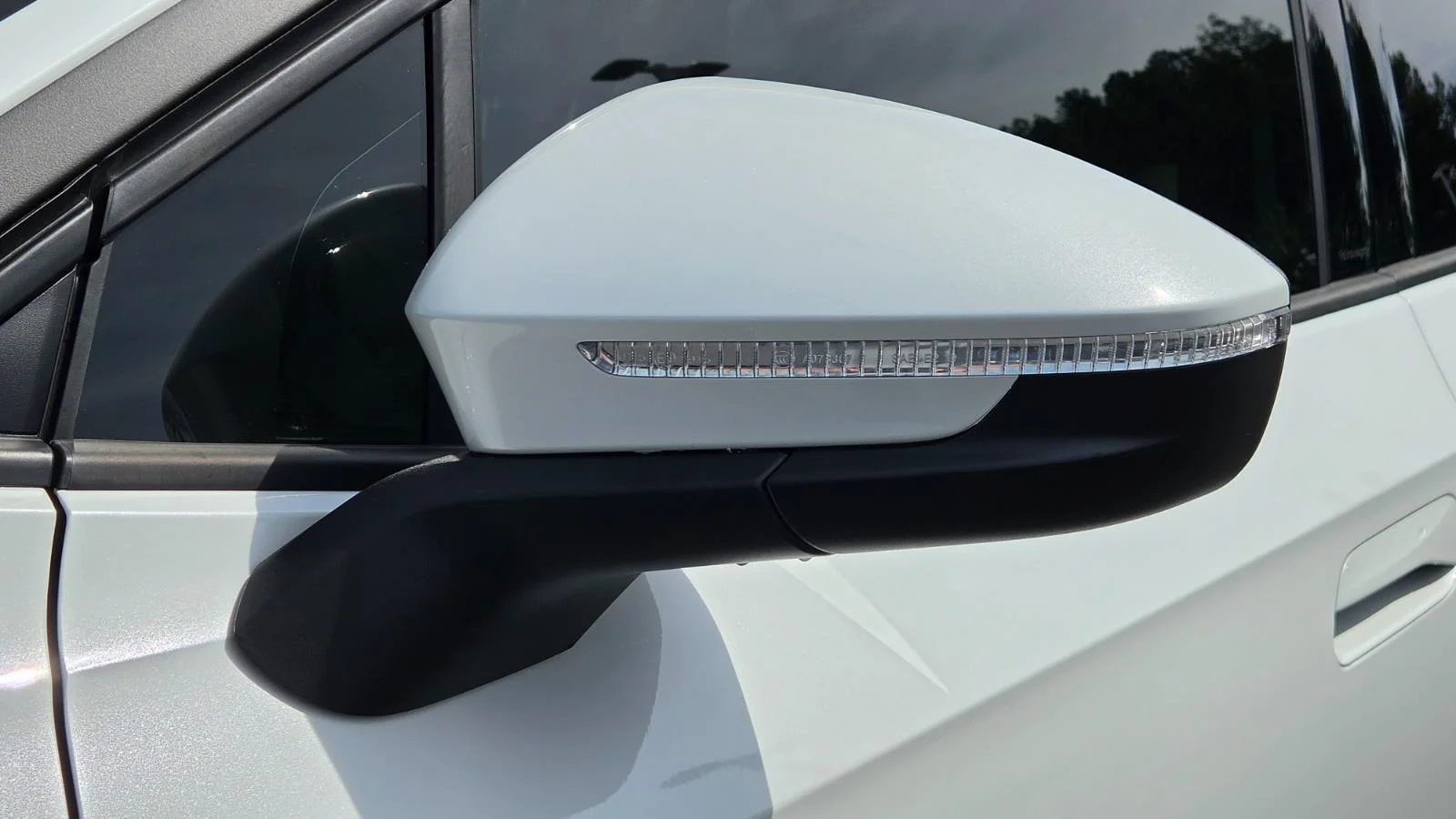 New 2026 Opal White Pearl Volkswagen Pro image 18