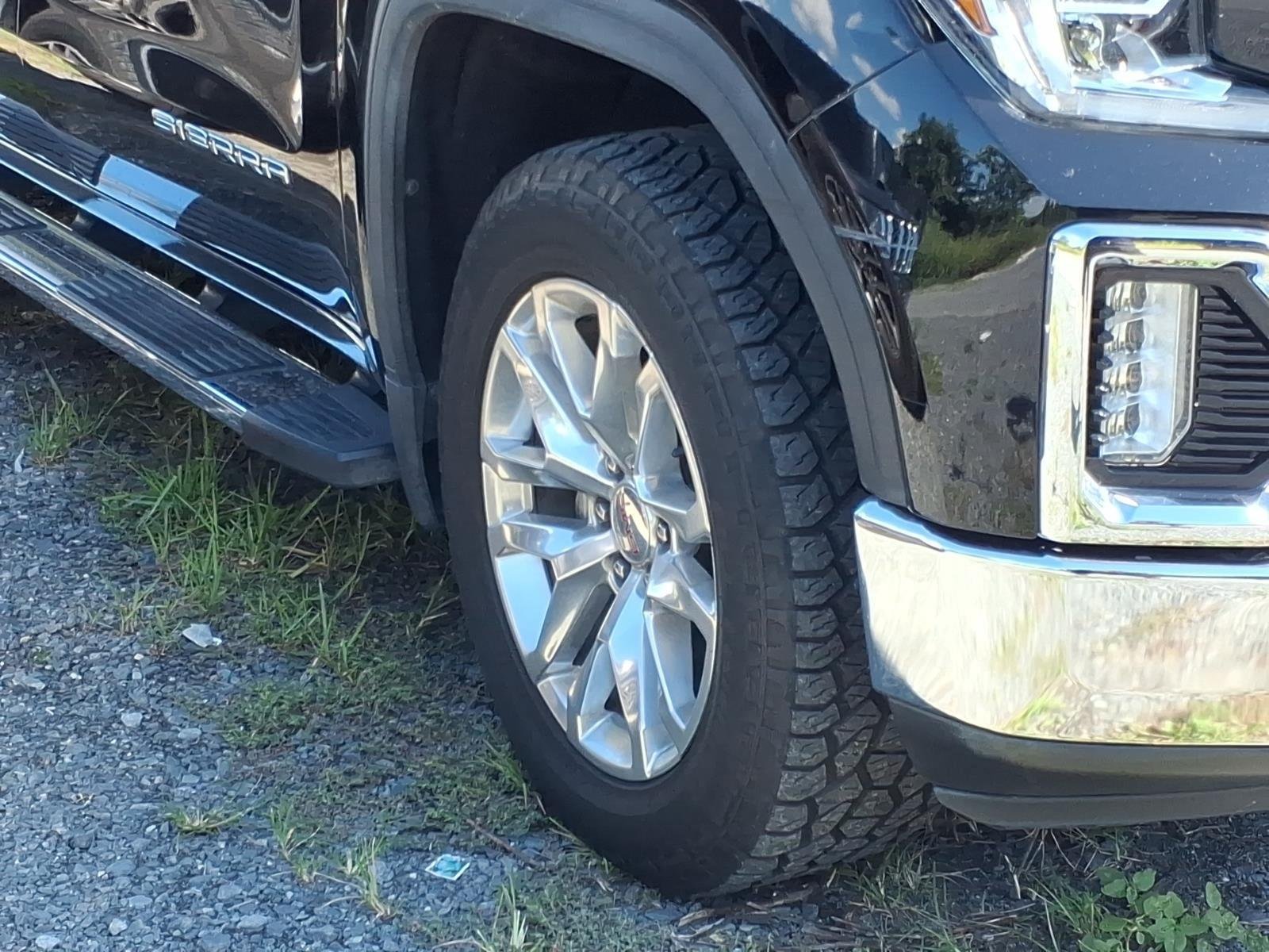 Used 2021 Onyx Black GMC SLT image 7
