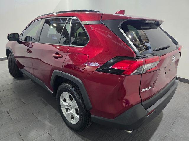 Certified Used 2019 RUBY FLARE PEARL Toyota  image 3