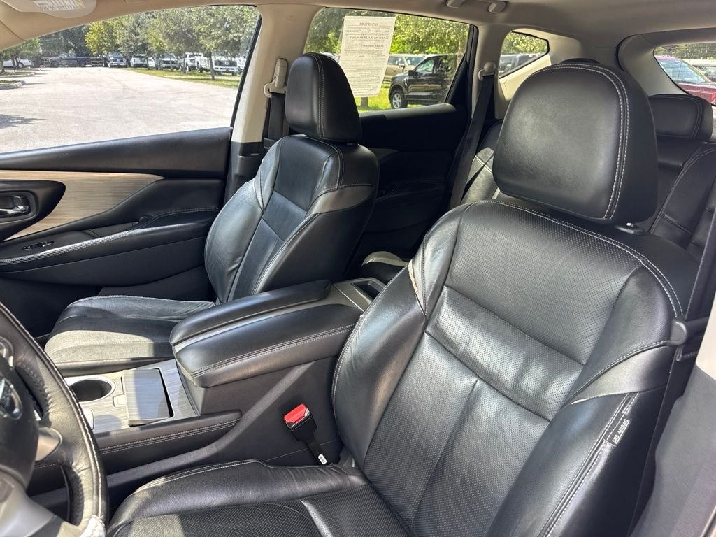 Used 2016 Silver Nissan Platinum image 10