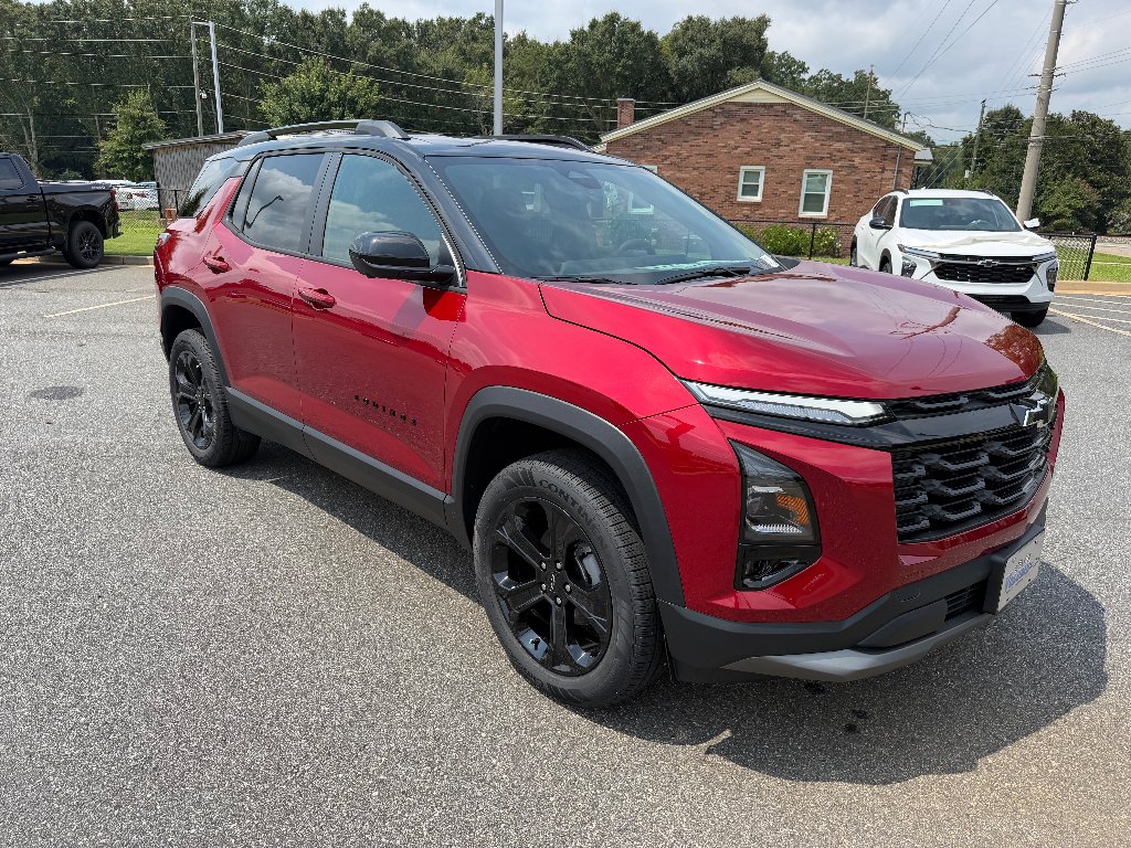 2027 Chevrolet Equinox LT - Photo 10