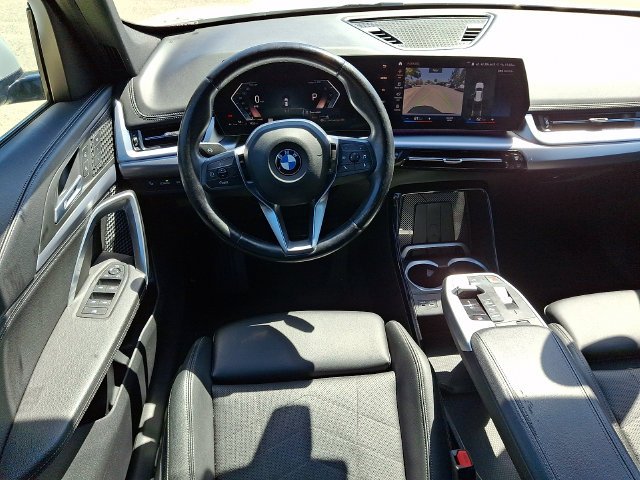 Used 2023 White BMW xDrive28i image 14