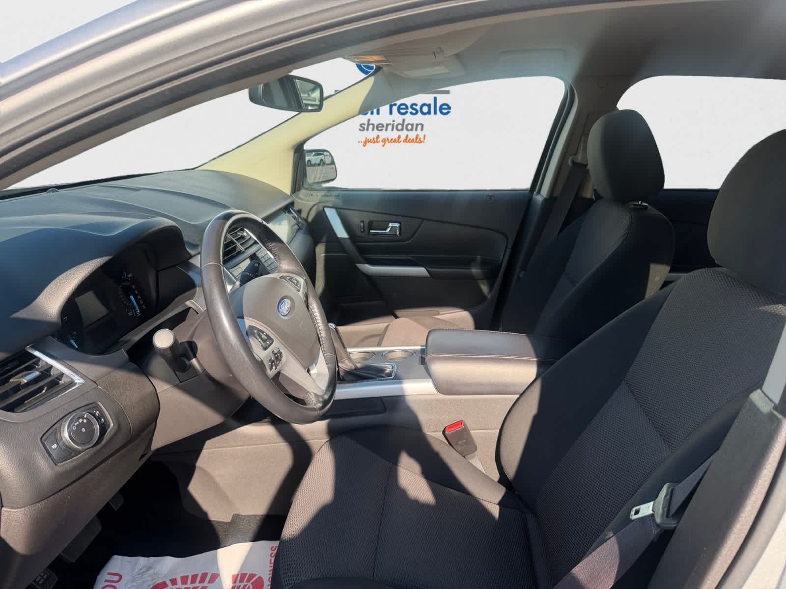 Used 2014 Ingot Silver Metallic Ford SEL image 11