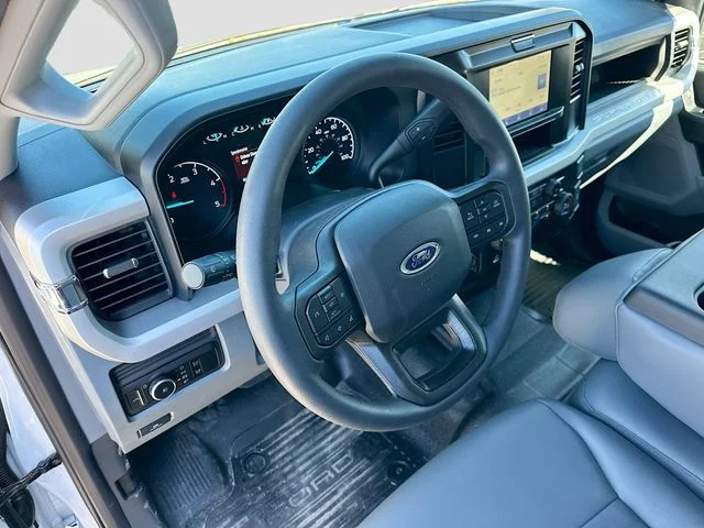 New 2026 Oxford White Ford XL image 6