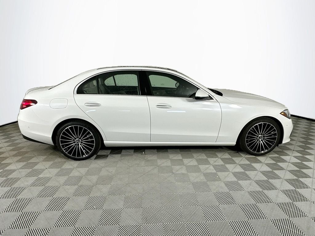 New 2026 MANUFAKTUR Moonlight White Metallic Mercedes-Benz C 300 image 8
