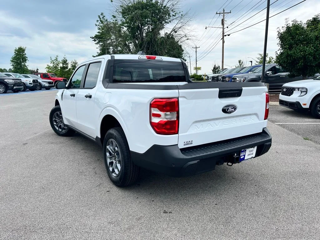New 2026 White Ford XLT image 4