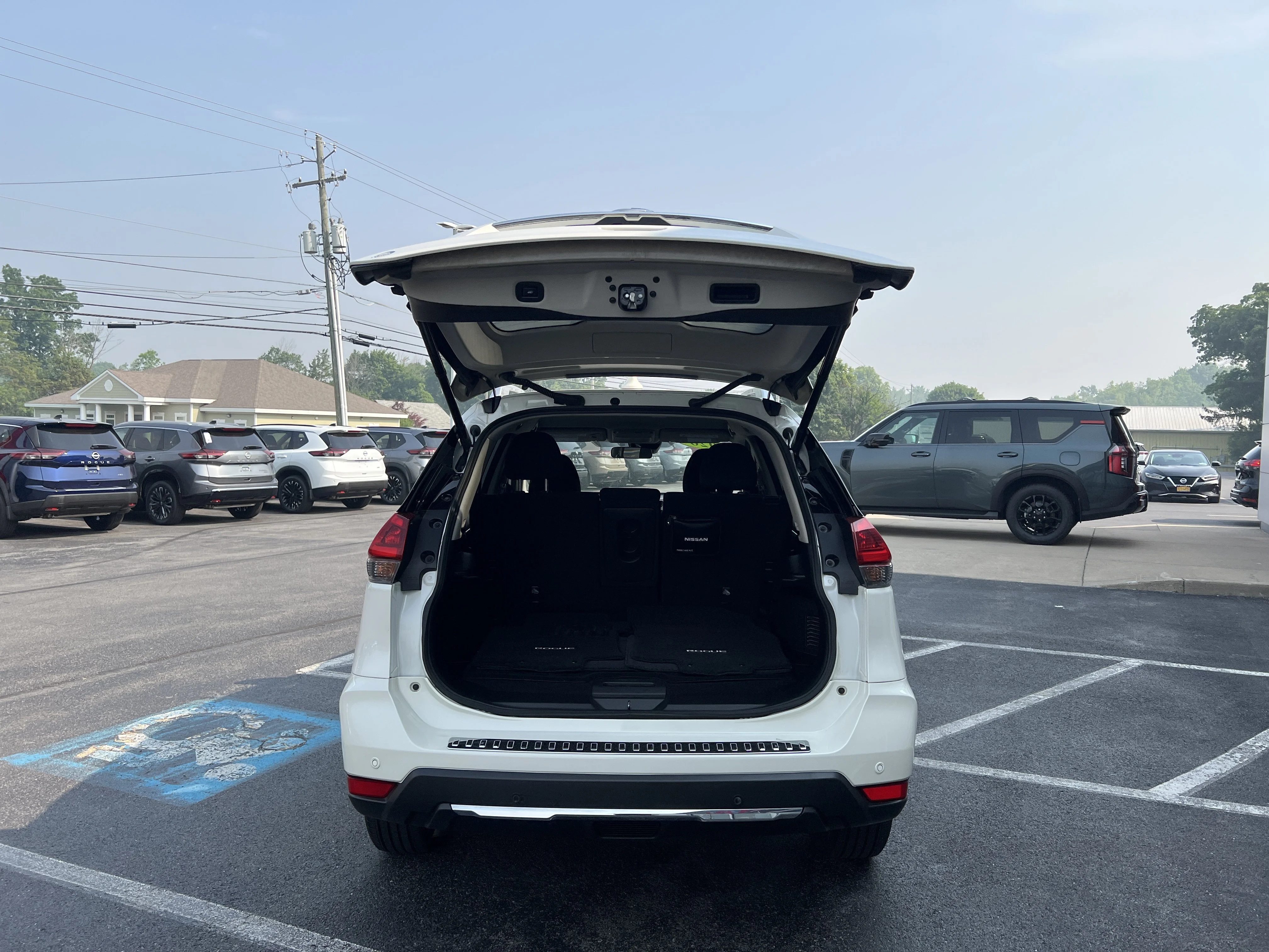 Used 2020 Pearl White Tricoat Nissan SV image 7