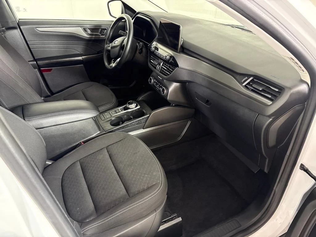 Used 2024 White Ford Active image 17
