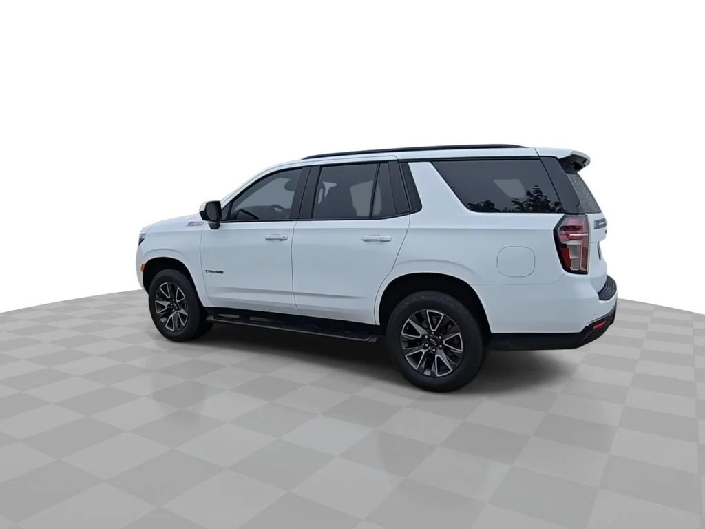 Certified Used 2021 SUMMIT WHITE Chevrolet Z71 image 6