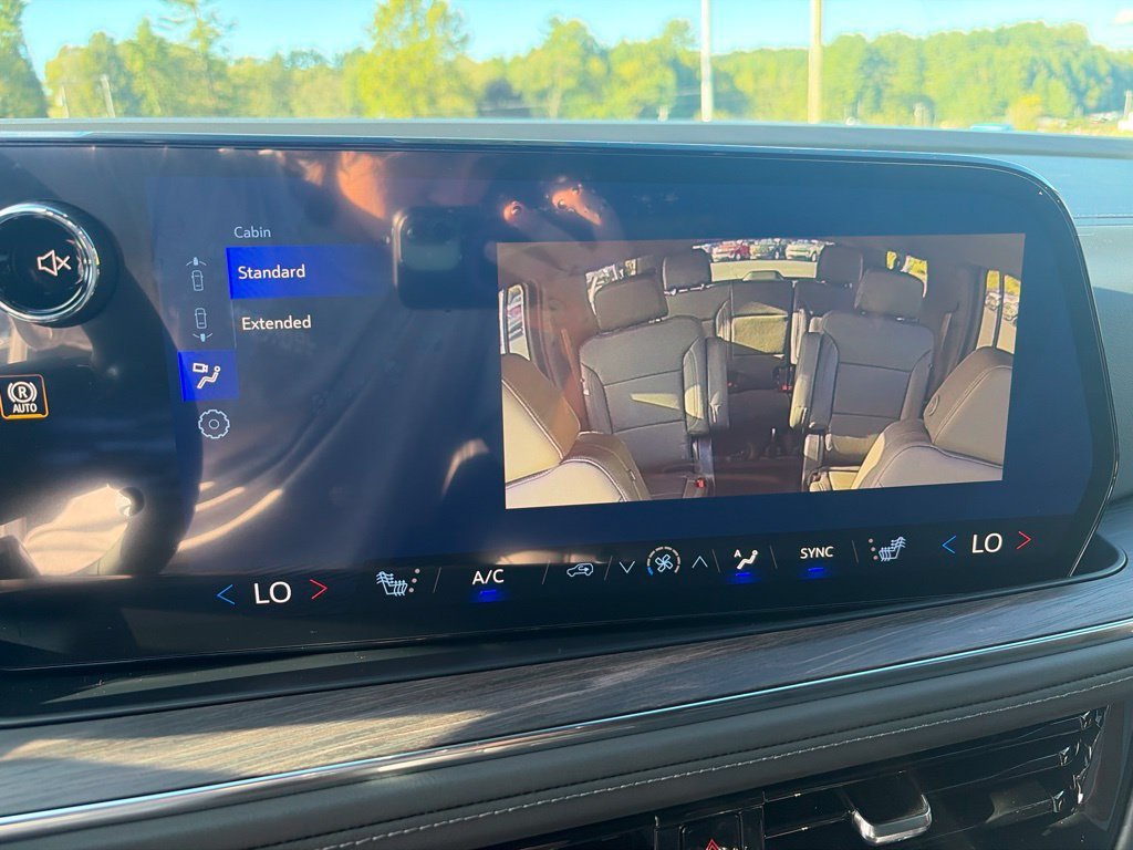 2026 Chevrolet Suburban LT - Photo 27