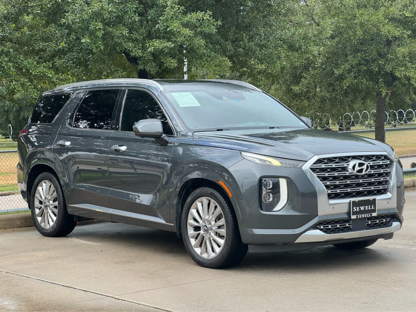 Used 2020 Rainforest Hyundai Limited image 4