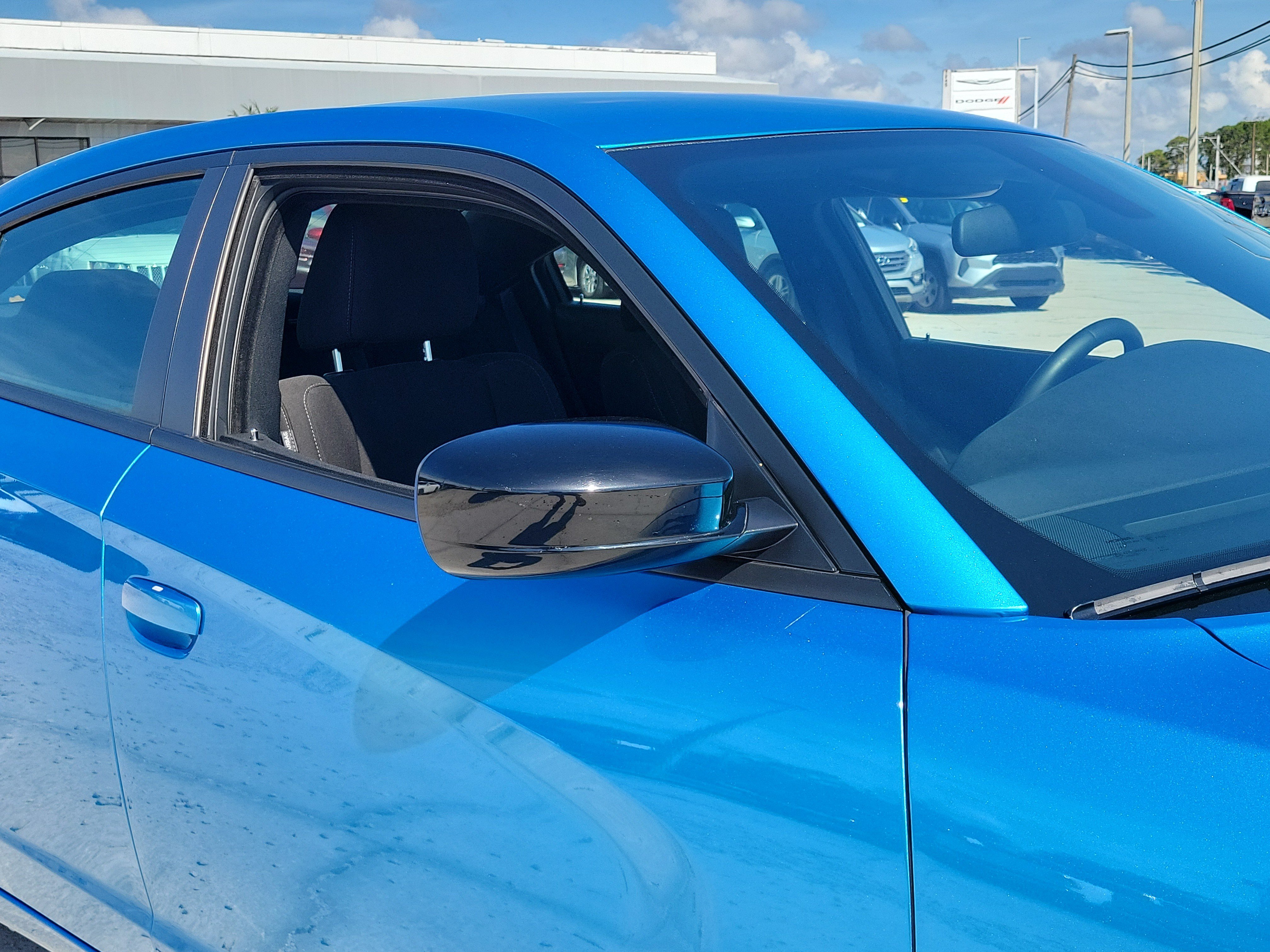 Used 2023 B5 Blue Pearlcoat Dodge SXT image 9