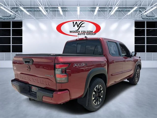 Used 2022 Red Nissan PRO-X image 3