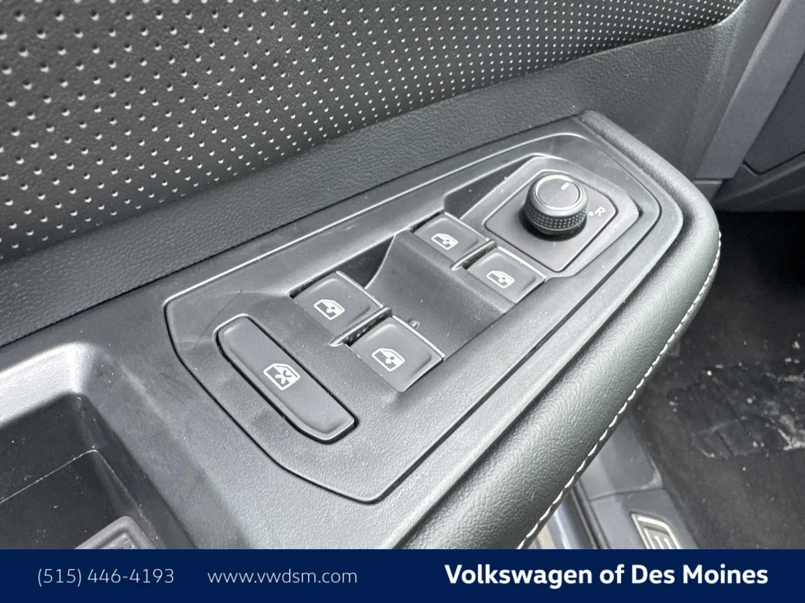 2026 Volkswagen Atlas SE w/Tech - Photo 23