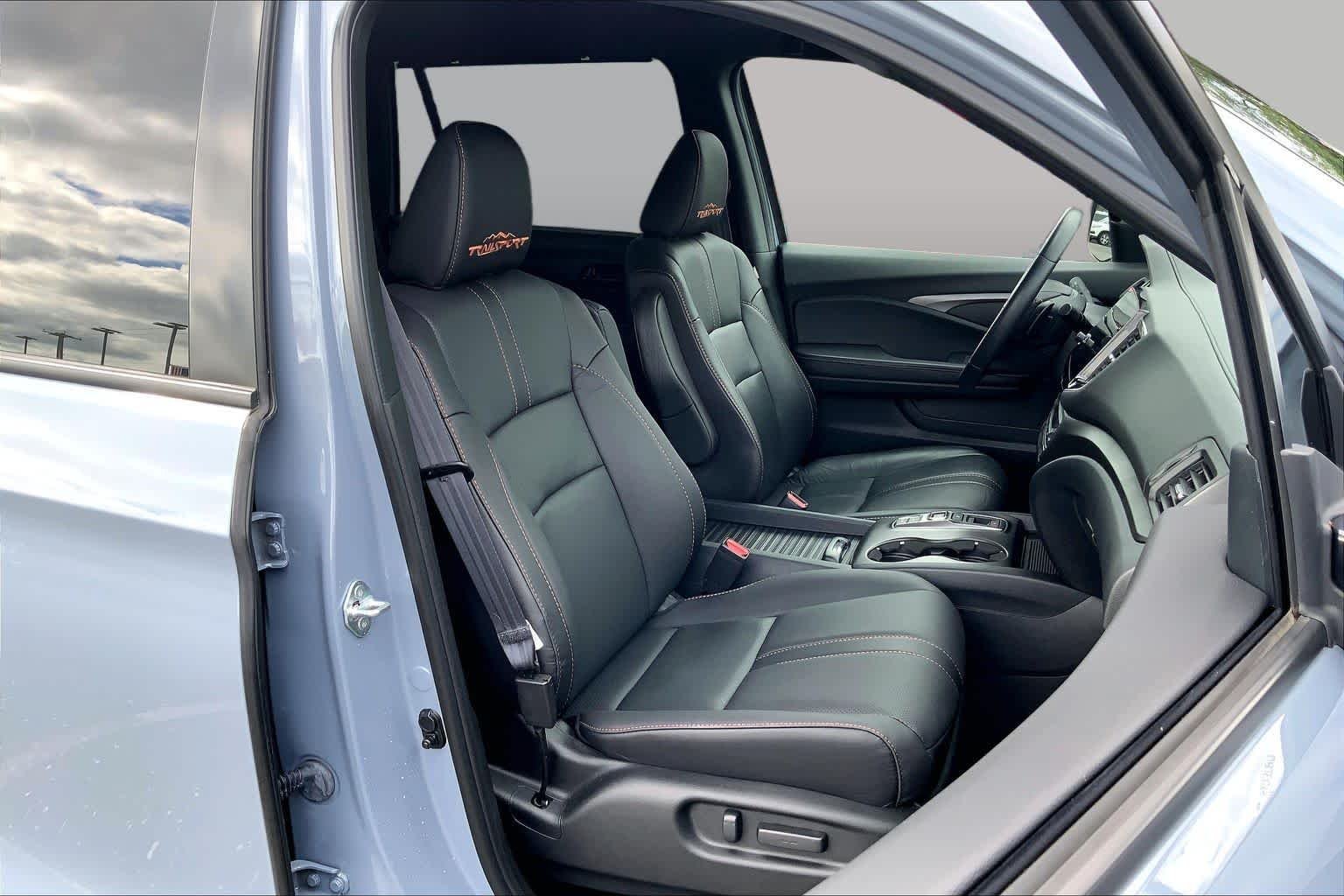 Certified Used 2023 Sonic Gray Pearl Honda TrailSport image 9