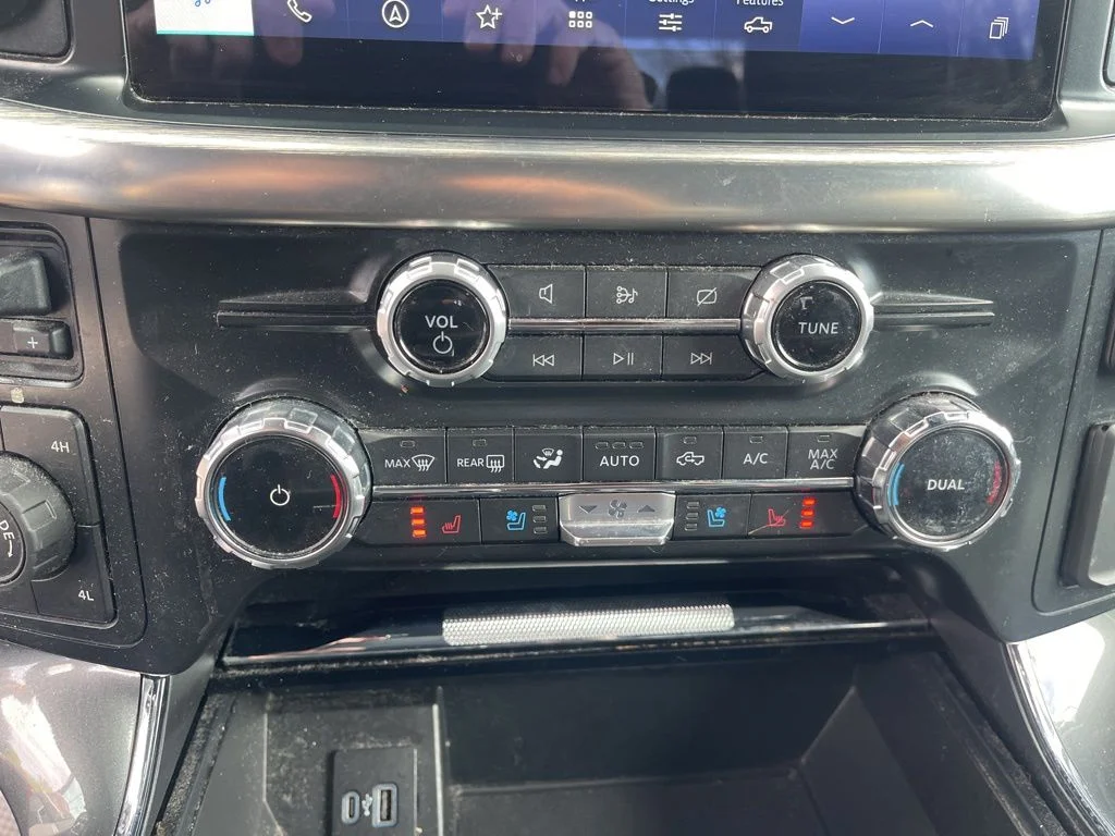 Used 2022 Black Ford Lariat image 23