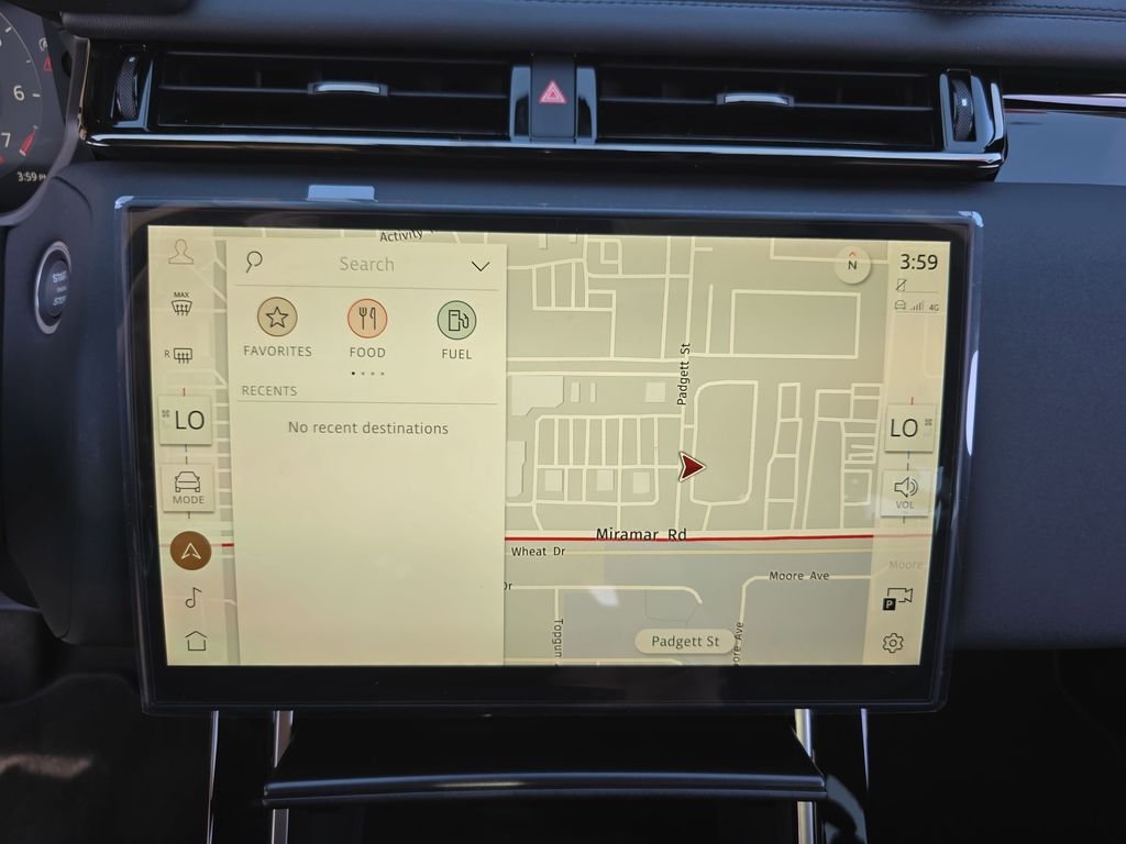 New 2026 Fuji White Land Rover Dynamic SE image 22