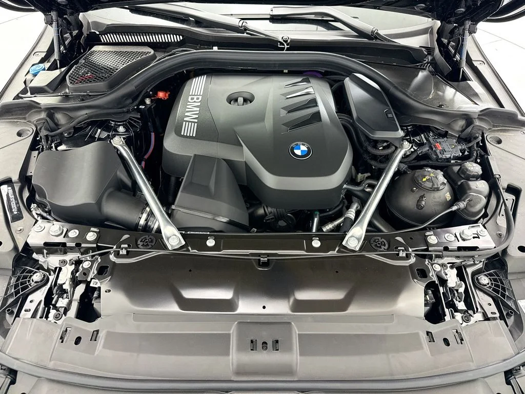 New 2027 Dk. BMW 530i image 28