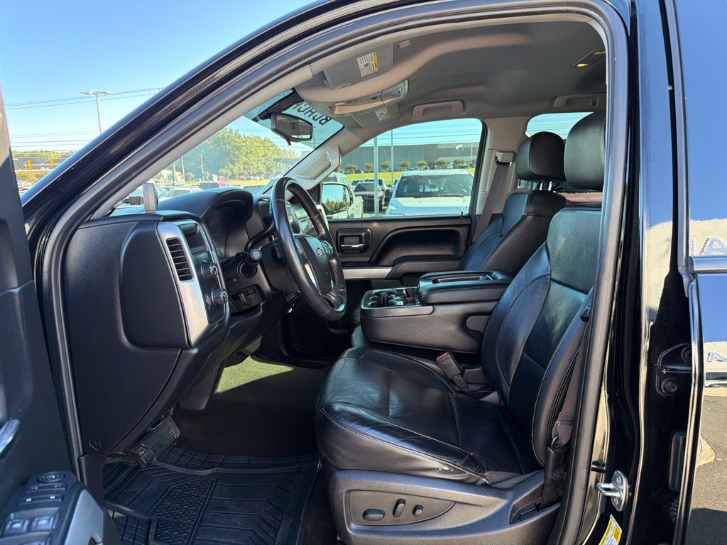 Used 2017 Black Chevrolet LT image 11
