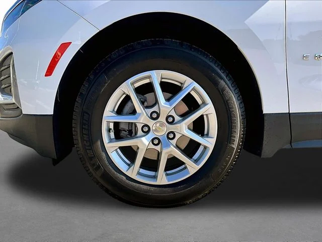 Used 2022 White Chevrolet LT image 36