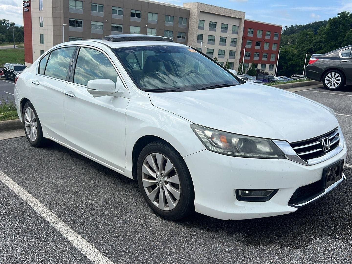 Used 2013 White Orchid Pearl Honda EX-L image 7