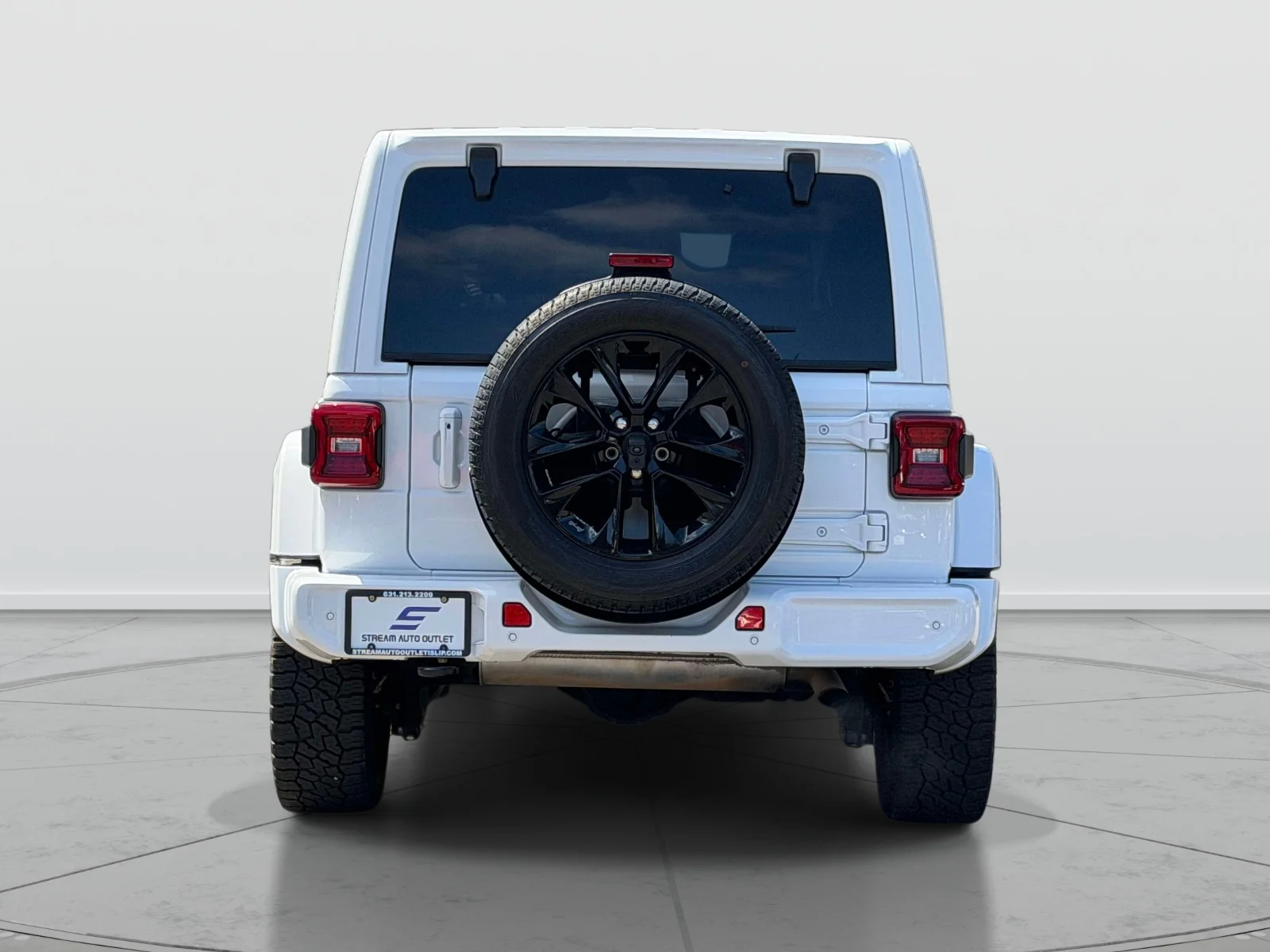 Used 2022 White Jeep Unlimited Sahara High Altitude image 6