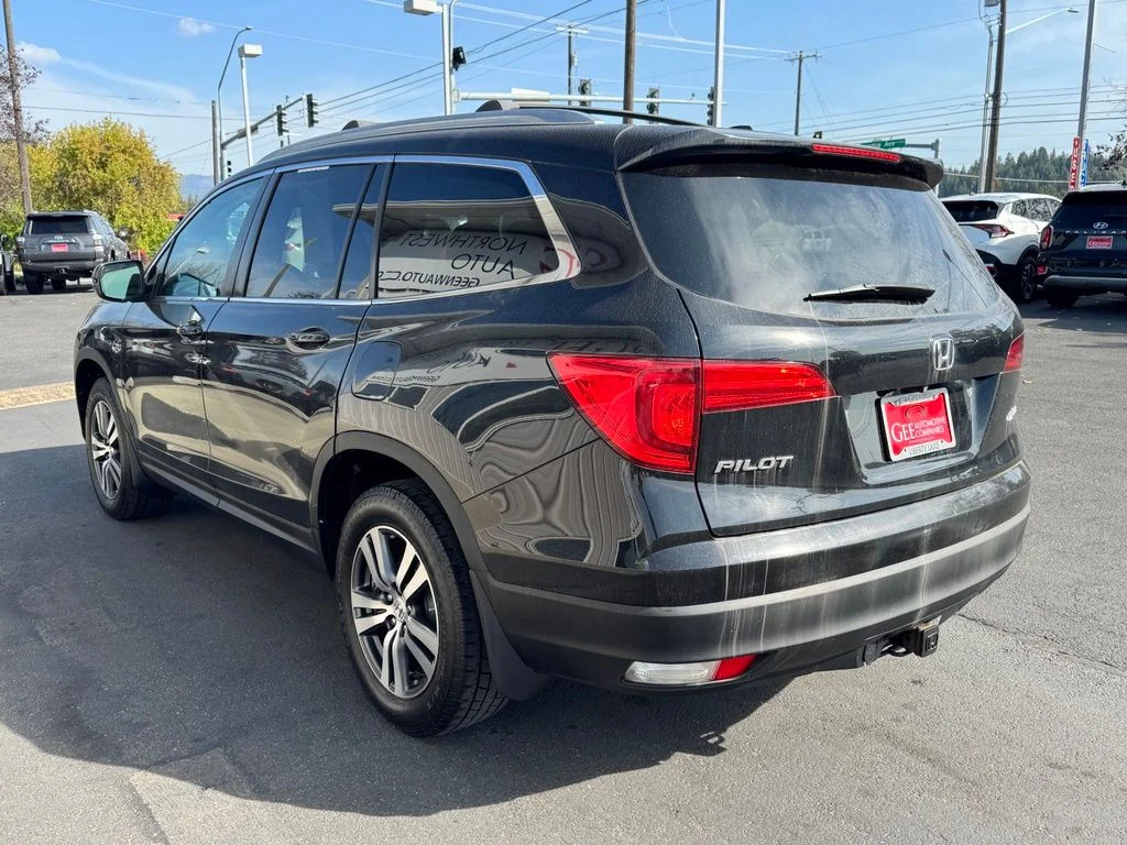 Used 2016 Black Honda EX-L image 5