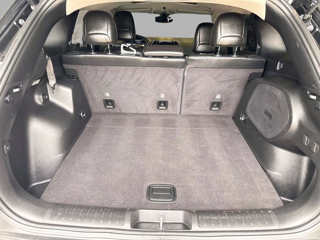 Used 2019 Black Jeep Limited image 7