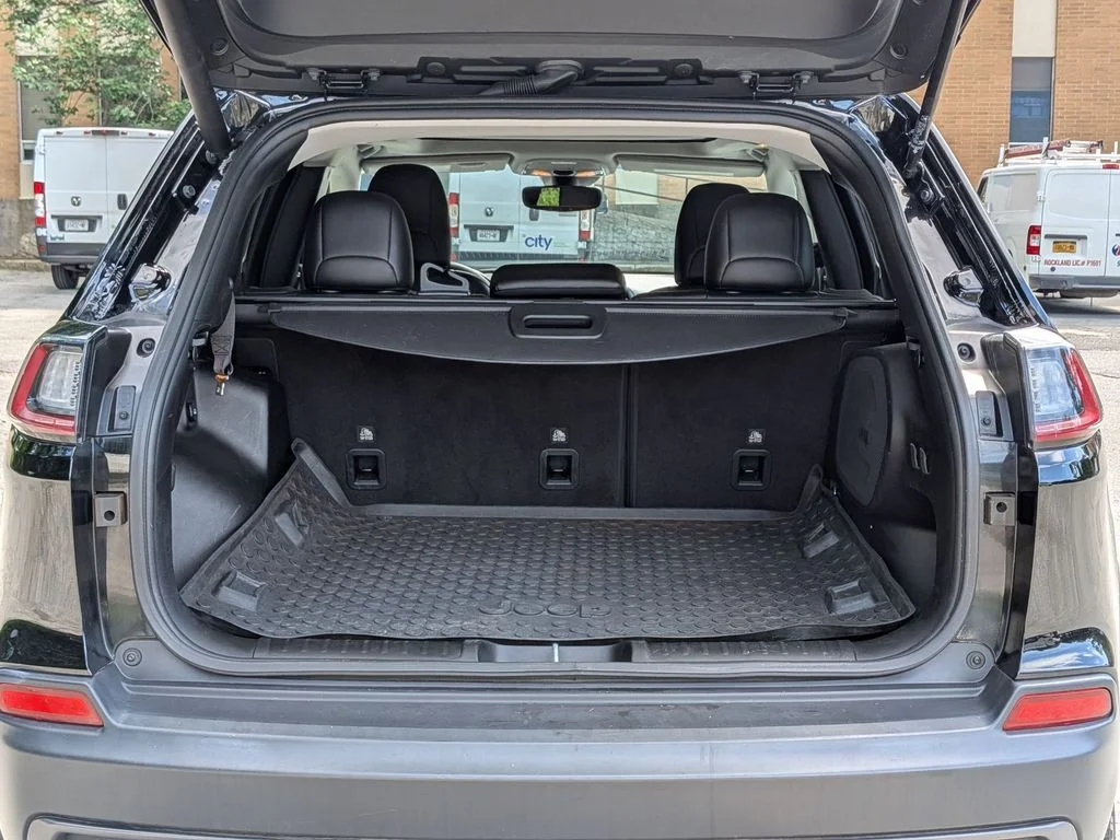 Used 2022 Black Jeep Trailhawk image 6