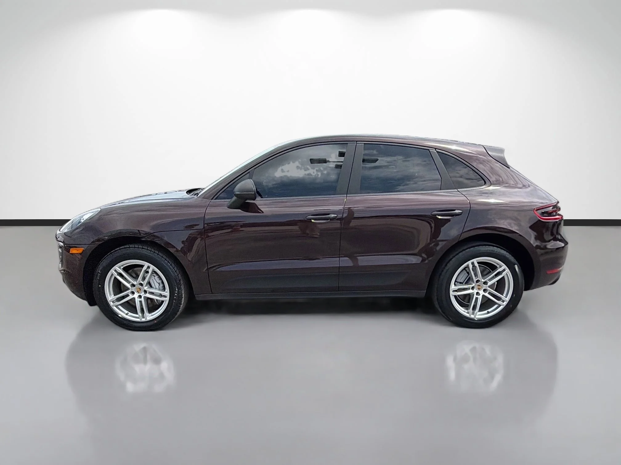 Used 2018 Mahogany Metallic Porsche S image 6