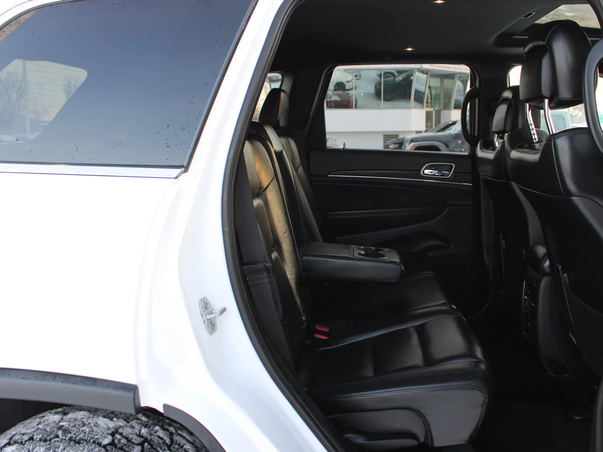 Used 2019 White Jeep Limited * No Accidents | Heated Seats | Apple CarPlay | V6 | Sunroof image 16