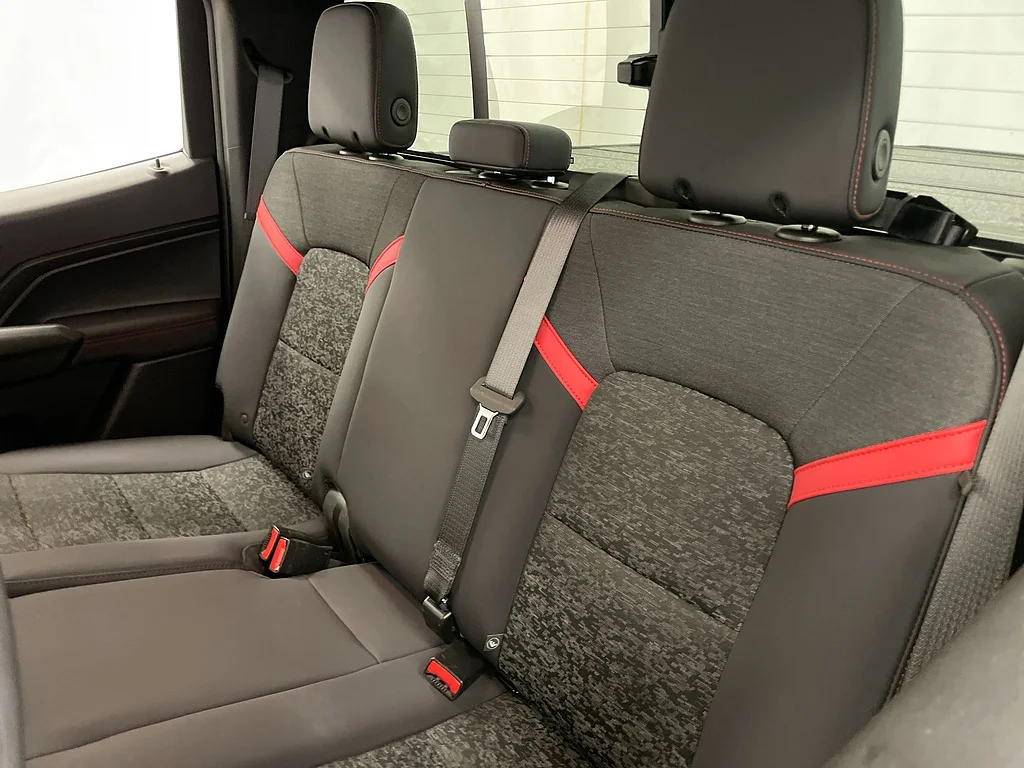 Used 2025 Sterling Gray Metallic Chevrolet Z71 image 25