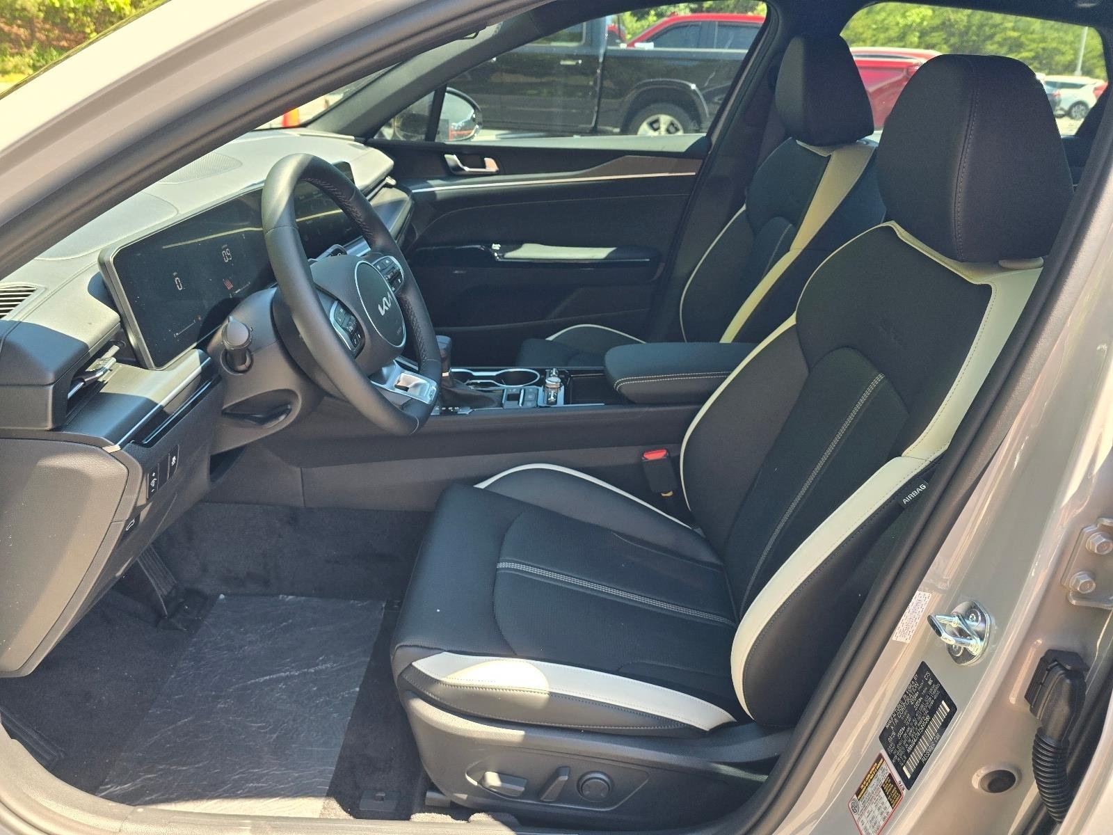 New 2026 Wolf Gray Kia GT-Line AWD image 5