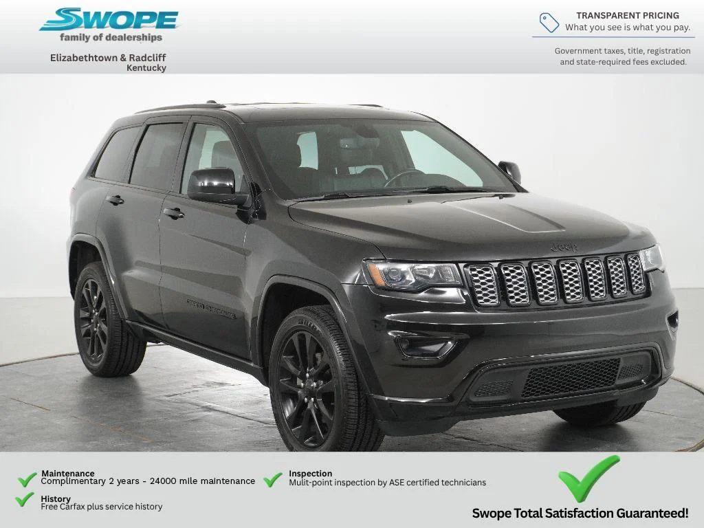 Used 2019 Diamond Black Crystal Pearlcoat Jeep Altitude image 1